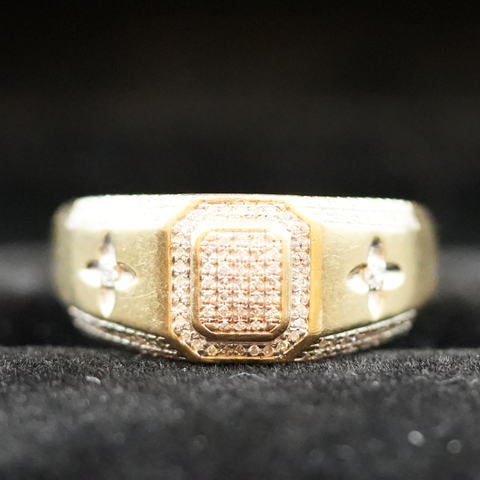 10k Gold Diamond Ring (PRE-OWNED)