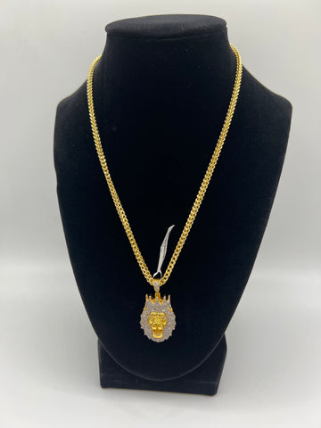 8.83g 10K Yellow Gold Diamond Crowned Lion Pendant