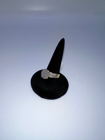 3.54g 10K Yellow Gold Diamond Ring